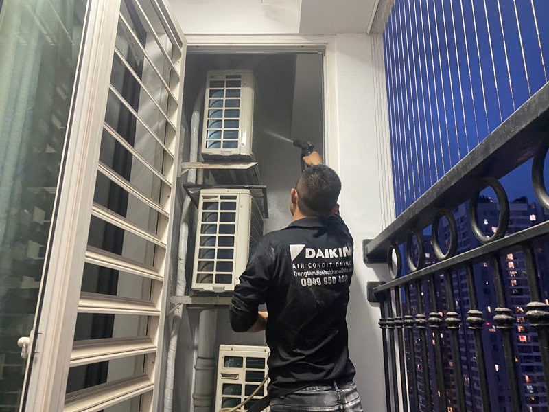 vệ sinh điều hòa giá rẻ tại nhà Hà Nội
