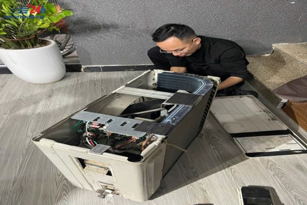 thợ sửa điều hòa tại Hà Đông