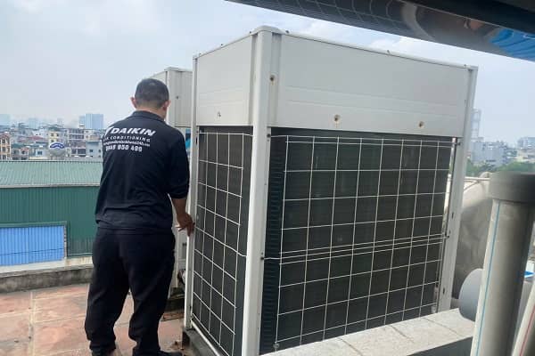Kiểm tra và bổ sung gas cho điều hòa Daikin Kiểm tra và bổ sung gas cho điều hòa Daikin