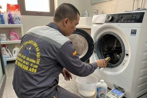 Cách vệ sinh máy giặt cửa ngang tại nhà: 8 bước sạch mùi hôi, giảm nấm mốc