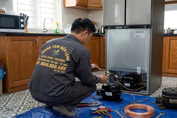 Block tủ lạnh Samsung tháo ra kiểm tra